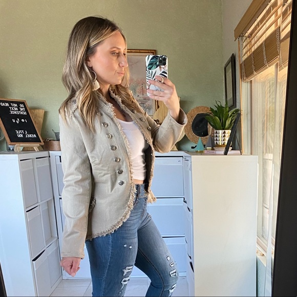 Long Sleeve Open Front Light Denim Military Jacket - Picture 2 of 12